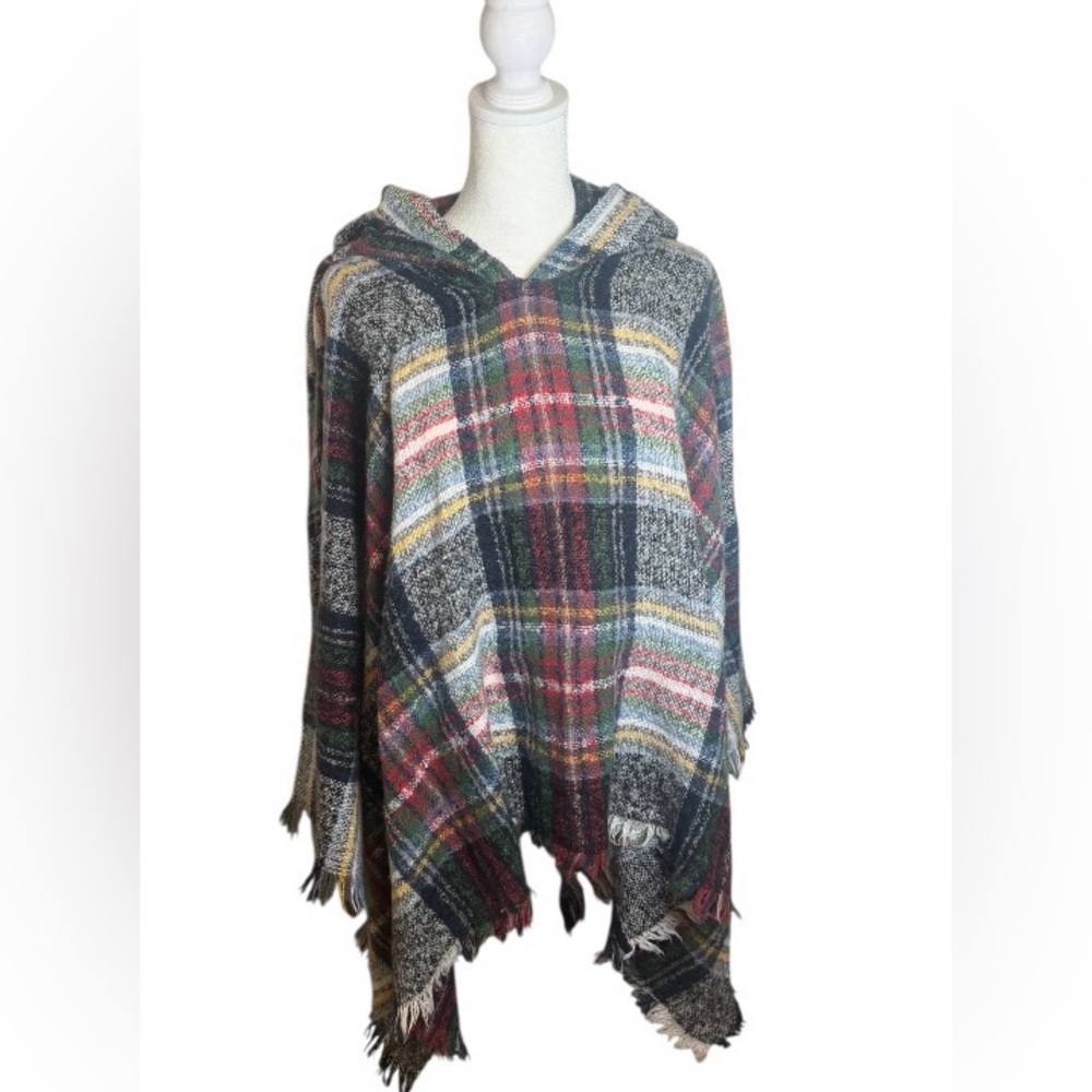 Riah Fashion Madras Plaid Wool Blend Hooded Poncho. One size. Lagenlook.